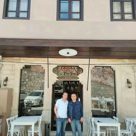 Damaki Hotel